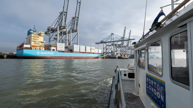 The world’s first methanol-fuelled container vessel, Laura Maersk, arrived at the UK’s leading port for its maiden call on 27 September 2023.
