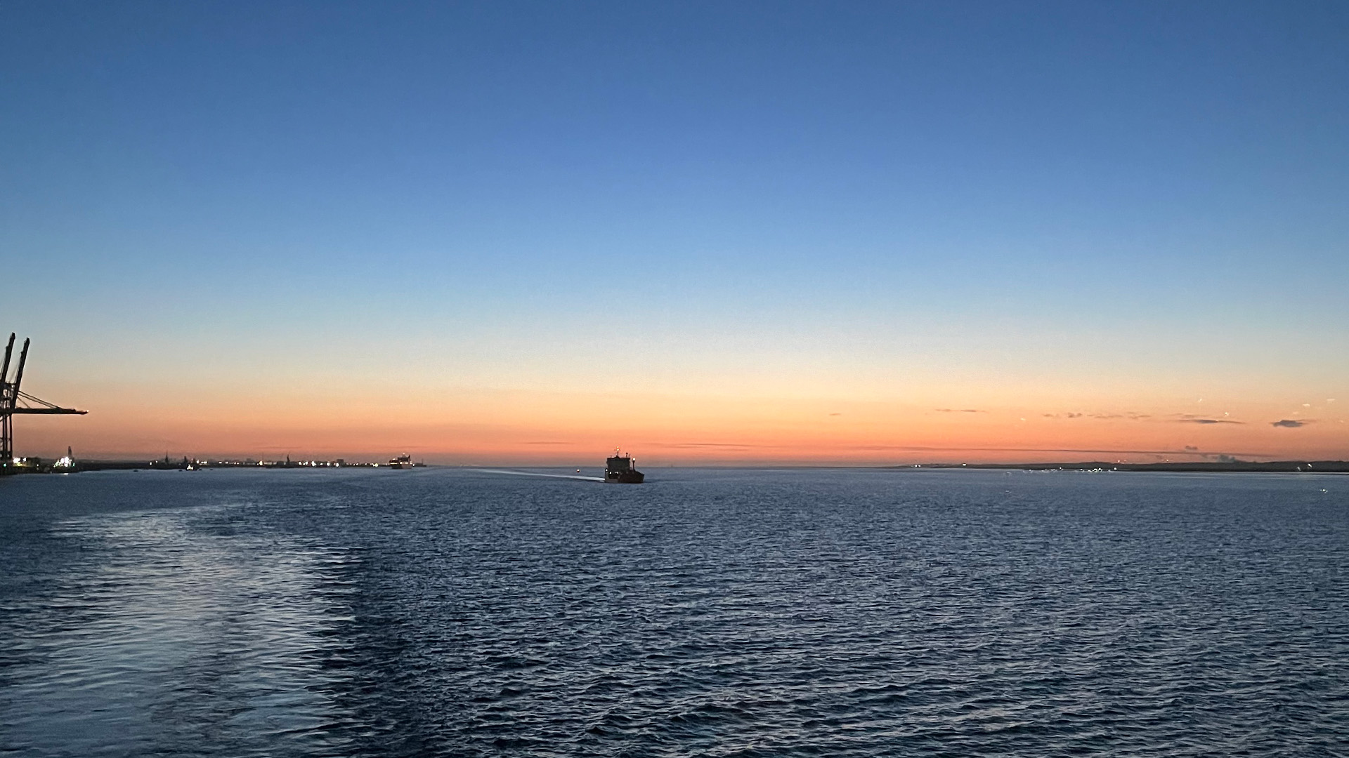 Vessels out on the tidal Thames